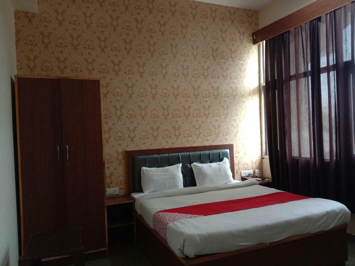 The Amsons Resorts Лудхіяна Екстер'єр фото